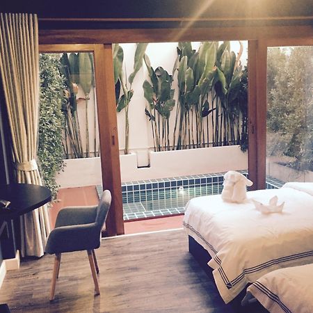 Joyful Thai Boutique Hotel Чиангмай Екстериор снимка