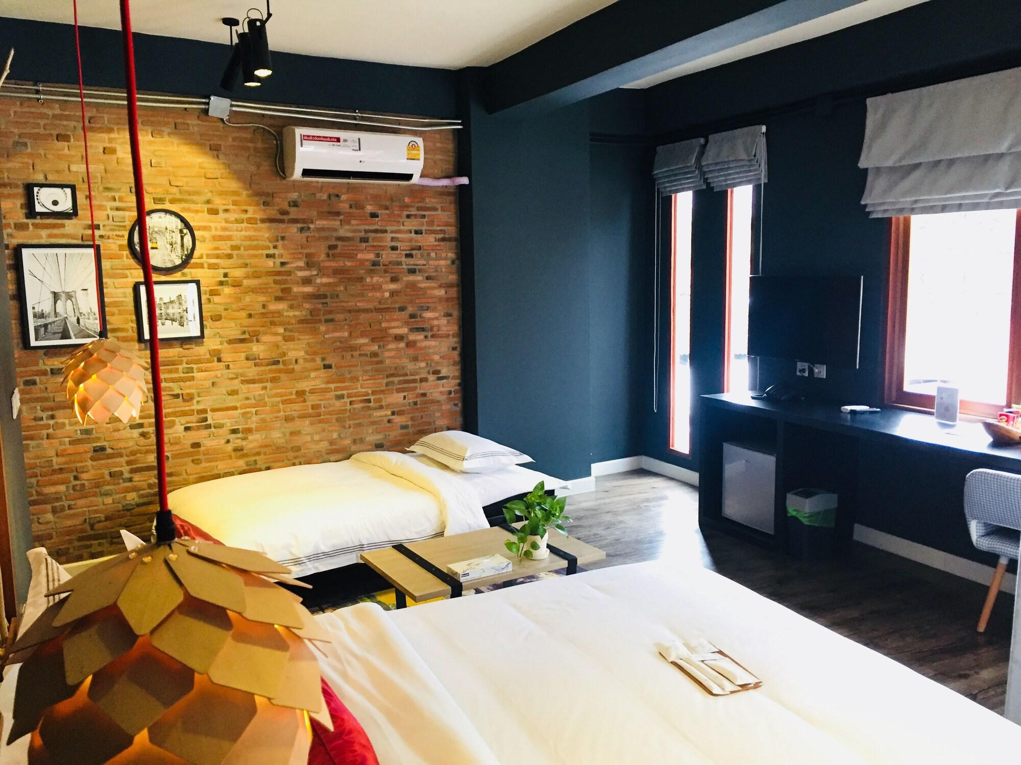 Joyful Thai Boutique Hotel Чиангмай Екстериор снимка