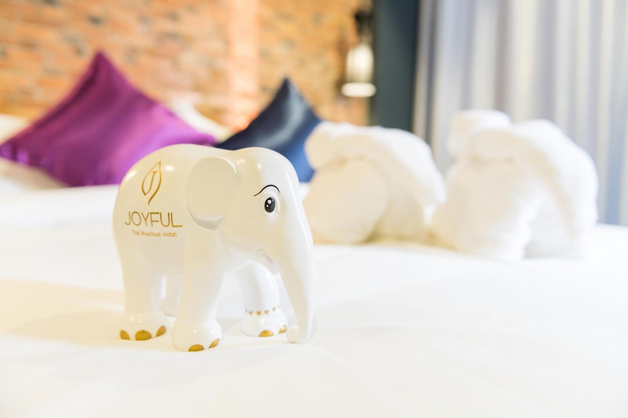 Joyful Thai Boutique Hotel Чиангмай Екстериор снимка