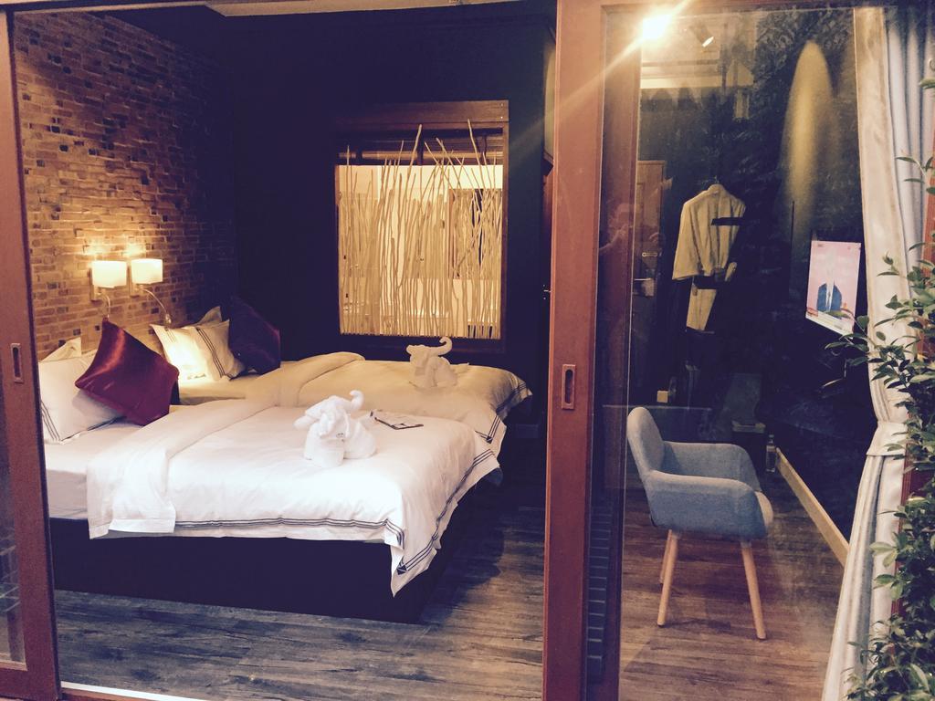 Joyful Thai Boutique Hotel Чиангмай Екстериор снимка