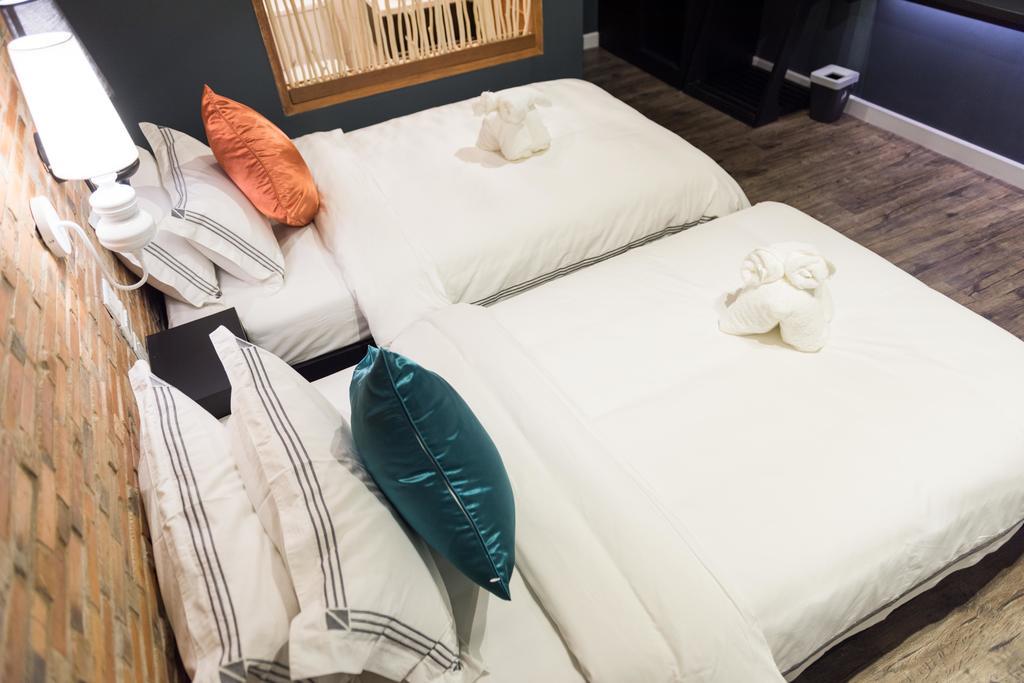 Joyful Thai Boutique Hotel Чиангмай Екстериор снимка