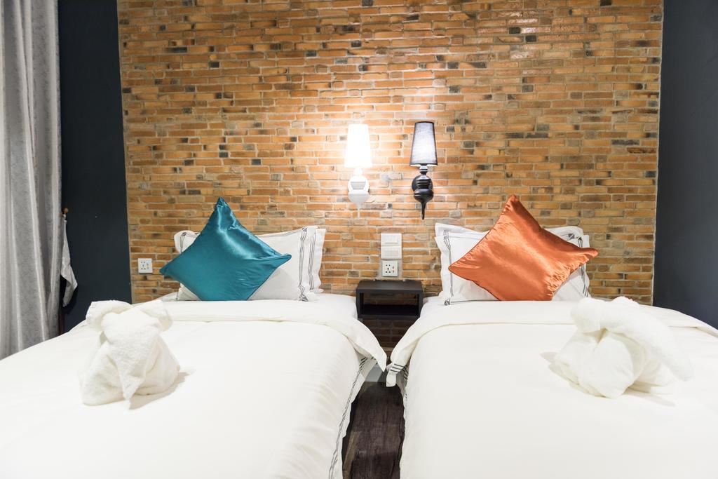 Joyful Thai Boutique Hotel Чиангмай Екстериор снимка