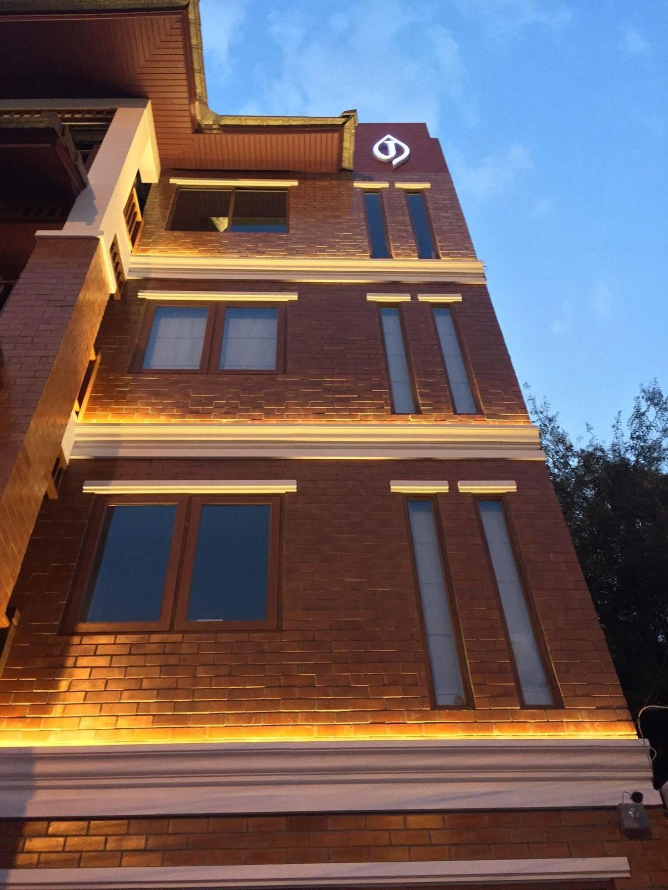 Joyful Thai Boutique Hotel Чиангмай Екстериор снимка